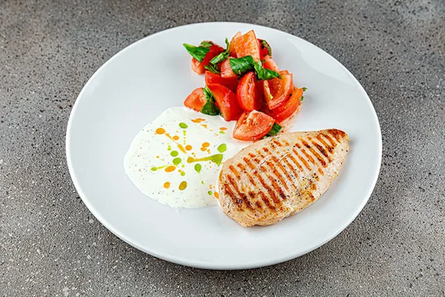 Steak de pui cu legume